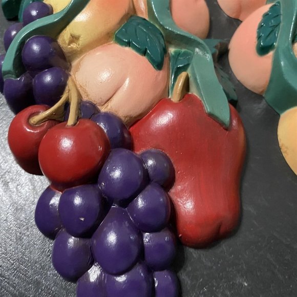 VINTAGE BURWOOD PLAQUES FRUIT SWAG KITCHEN DECOR WALL ART 1995 SET OF 2 - Picture 3 of 8